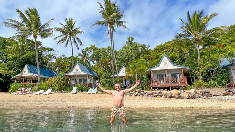 Palm Bay Resort Long Island Australia, beach front bure