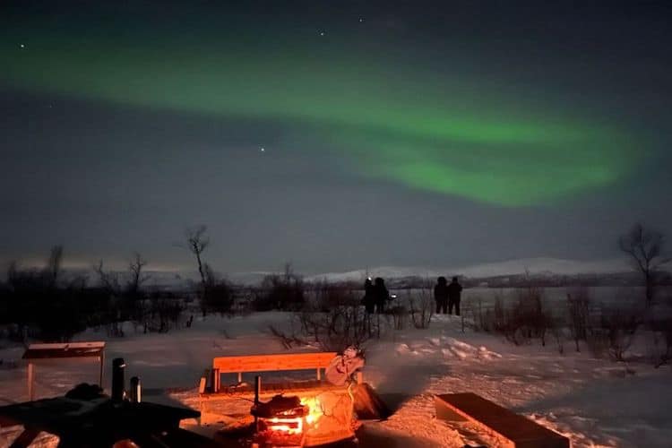 STF Abisko Turiststation: Northern lights in Abisko by Everywhere Amber