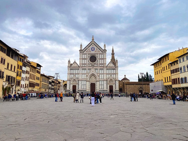 florence-piazza-santa-croce by eating around italy
