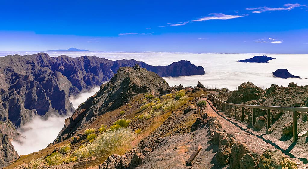 Best Islands in Spain - MIrador Roque de los Muchachos - La Palma, Canary islands