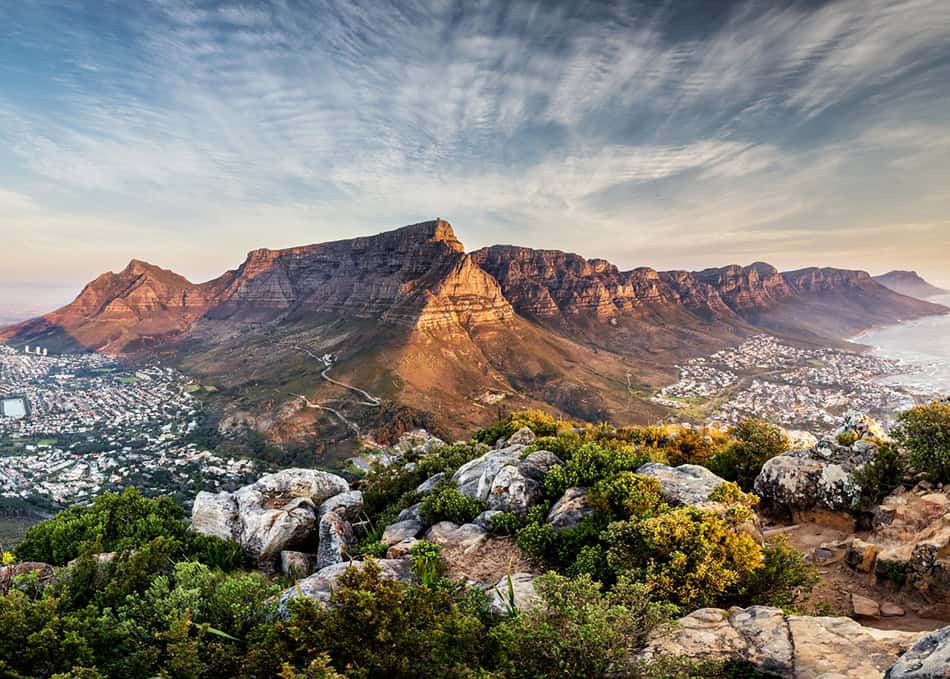 best natural wonders in the world - Table Mountain Cape Town