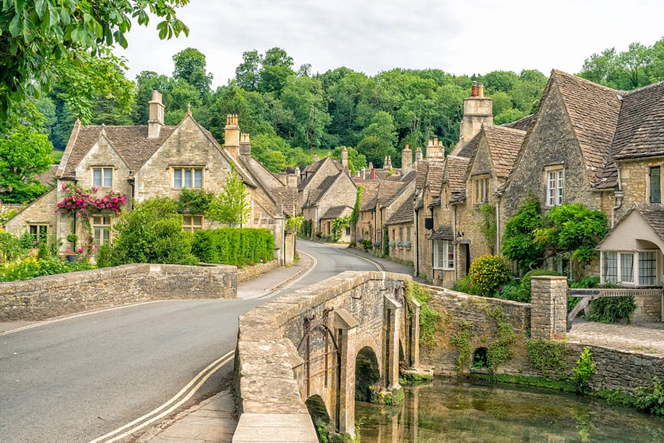 Top 10 Places to Visit in the UK - The Cotswolds, England