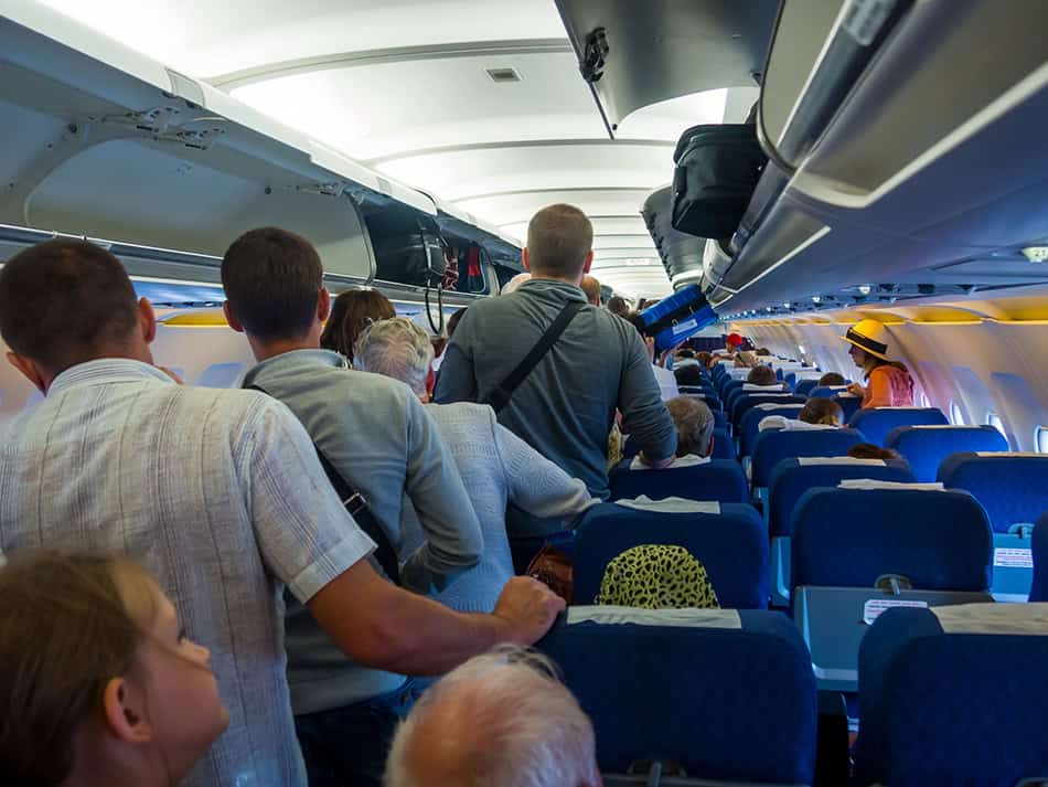 what not to do on a plane flight