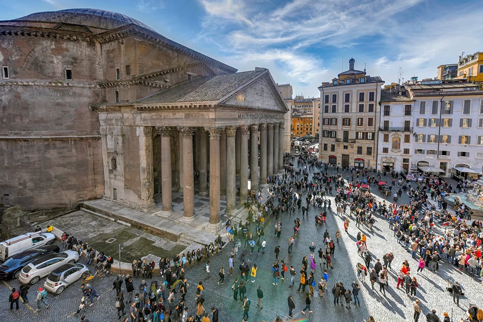 Pantheon Rome italy Crowds