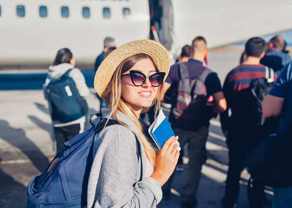 12 Flight Booking Hacks for Snagging Cheap Last-Minute Flights